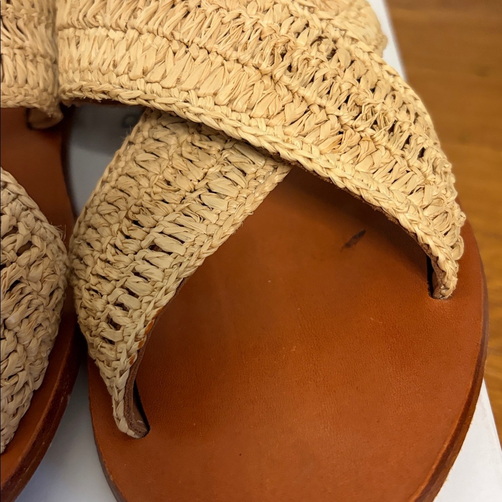 Vanessa Bruno Natural sandal size 9 - Picture 2 of 5